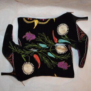 ZEYZANI Vintage Black Embroidered High-Heel Boots Size 7.5/ EUR 38